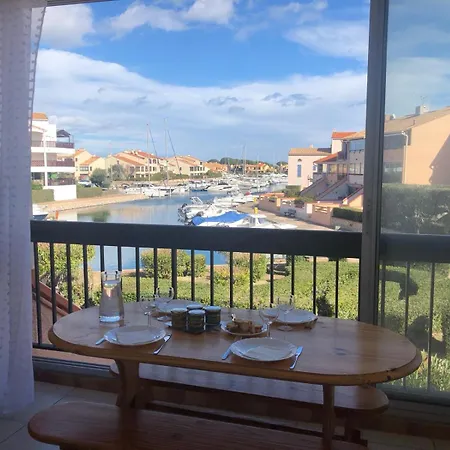 Hispaniola, Avec Vue Sur La Marina Et Parking Prive شقة *